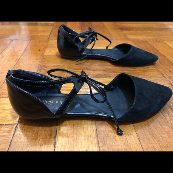 Jeffrey Campbell Black Flats Size 7.5-8 - Picture 1 of 4